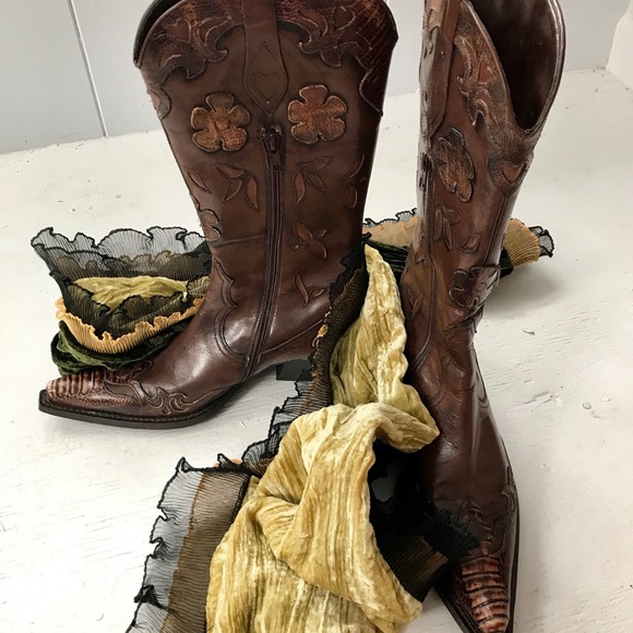 Hand Tooled Italian Leather Boots - Picture 2 of 7